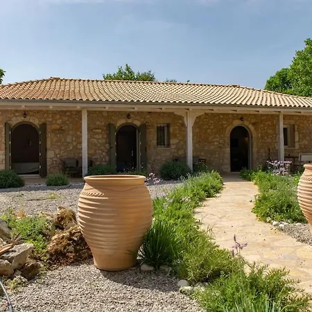 Avli - Tranquil Stonehouse In Lefkada Casa vacanze *